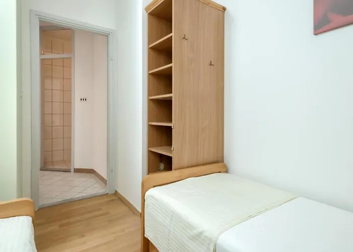 Dolac Side Apartment