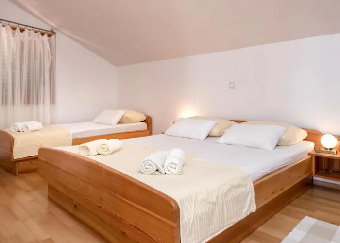 Dolac Side Apartment Hvar Town