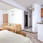Dolac Side Apartman *